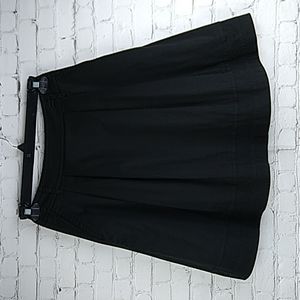 White House Black Market Black Pleated Skirt Size 4 